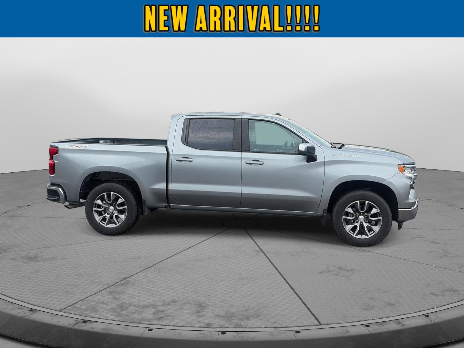 Certified 2024 Chevrolet Silverado 1500 LT AWD/4WD image 3