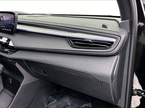 Used 2025 Buick Enclave Preferred image 20