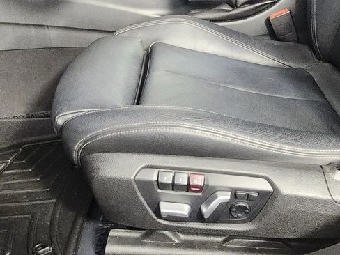 Used 2016 BMW 330e 330e Sedan 4D image 10