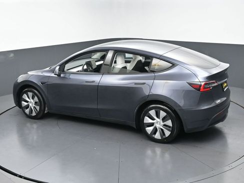 Used 2021 Tesla Model Y 2WD image 43