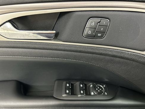 Used 2020 Lincoln MKZ AWD w/ Convenience Package image 11