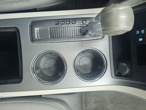 Used 2009 Chevrolet Traverse LT FWD image 20