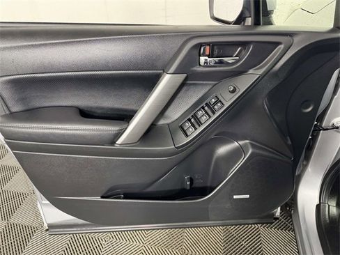 Used 2017 Subaru Forester 2.5i Limited image 17