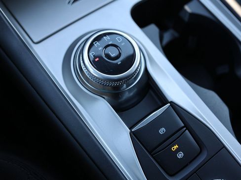 Used 2022 Ford Explorer XLT w/ Class IV Trailer Tow Package image 35