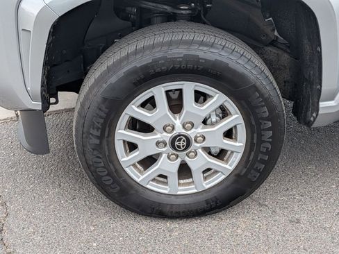 Used 2025 Toyota Tacoma SR5 image 14