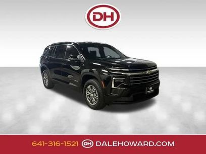 Used 2025 Chevrolet Traverse LT w/ Driver Confidence Package