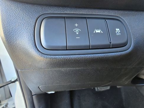 Used 2020 Hyundai Venue SEL w/ Convenience Package image 28