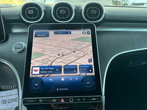 Used 2024 Mercedes-Benz C 300 4MATIC Sedan image 28