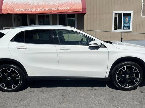Used 2020 Mercedes-Benz GLA 250 w/ Convenience Package image 7