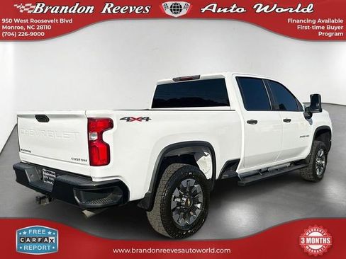 Used 2021 Chevrolet Silverado 2500 Custom w/ Custom Value Package AWD/4WD image 5