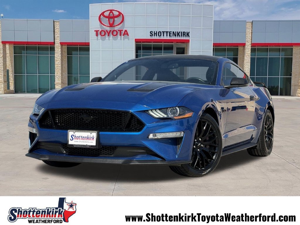 Used 2018 Ford Mustang GT Premium w/ GT Performance Package RWD image 1