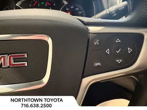 Used 2024 GMC Terrain SLE image 22