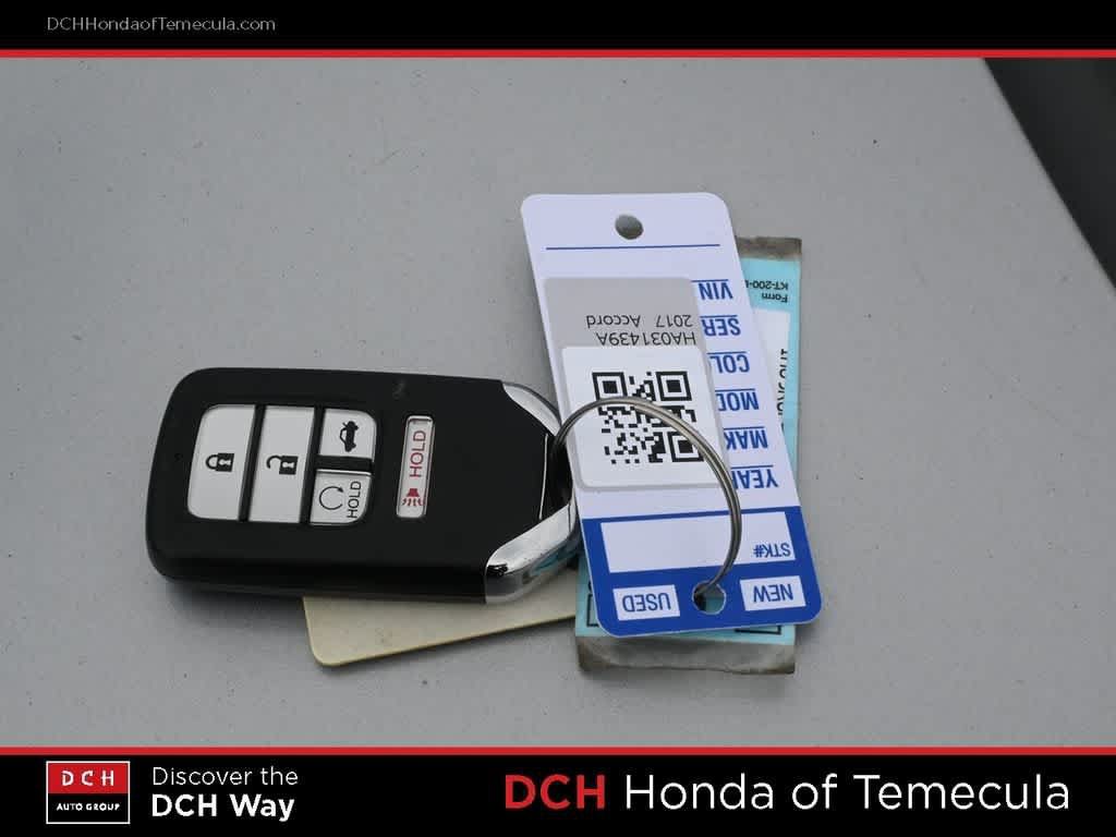 Used 2017 Honda Accord Touring image 9