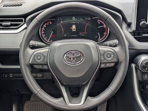 Used 2025 Toyota RAV4 XLE Premium image 20