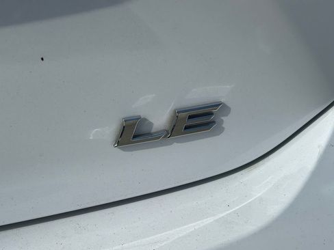 Used 2025 Toyota Camry LE image 13