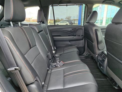 Used 2023 Honda Passport TrailSport image 22