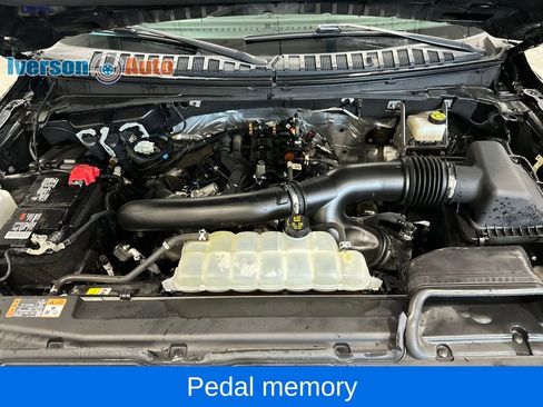 Used 2022 Ford Expedition Max Limited image 13