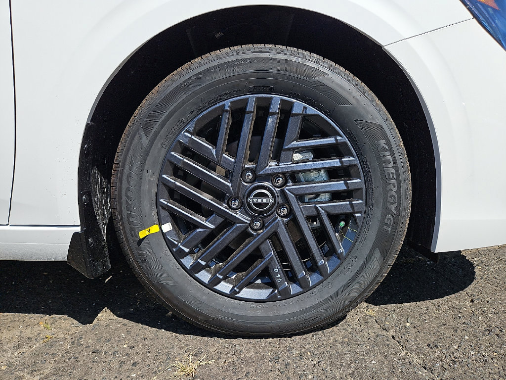 New 2027 Nissan Sentra SV w/ Floor Mat Package FWD image 9