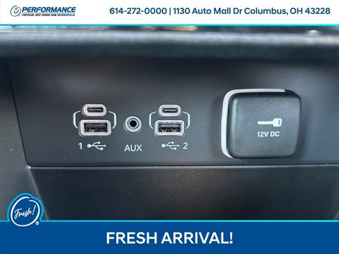 Used 2026 Jeep Grand Cherokee Laredo AWD/4WD image 25