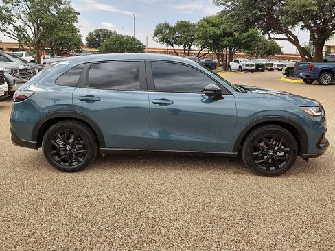 Used 2025 Honda HR-V Sport image 5