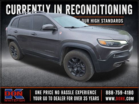 Used 2019 Jeep Cherokee Trailhawk w/ Comfort/Convenience Group AWD/4WD image 1