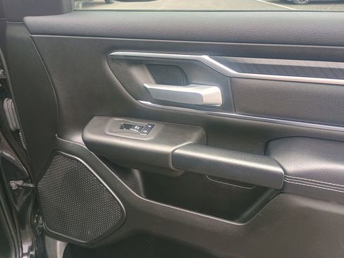 Used 2025 RAM 1500 Big Horn AWD/4WD image 16