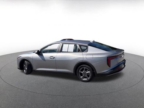 Used 2025 Kia K4 FWD image 8