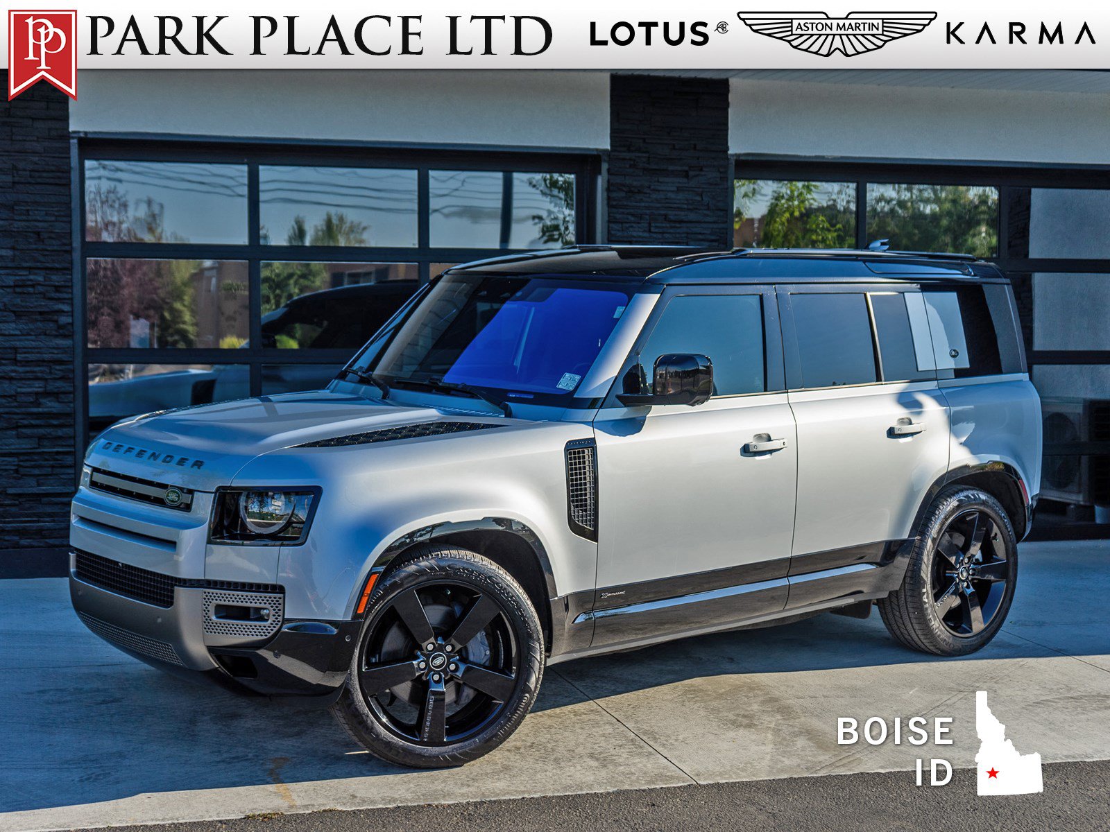 Used 2021 Land Rover Defender 110 X-Dynamic HSE AWD/4WD image 1