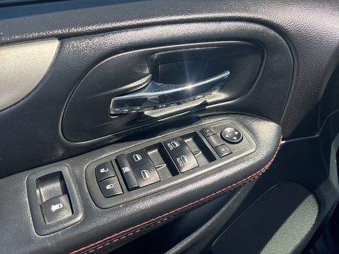 Used 2019 Dodge Grand Caravan GT FWD image 22