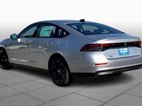 Used 2025 Honda Accord SE image 12