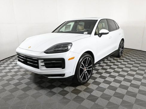 Used 2026 Porsche Cayenne AWD/4WD image 1