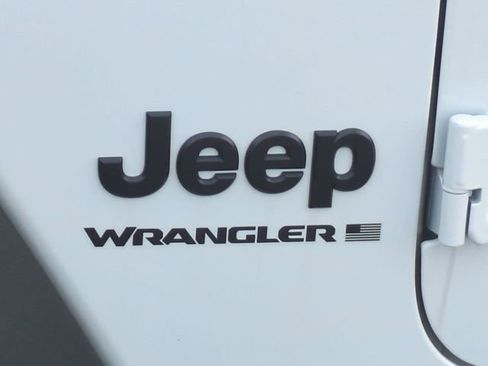 New 2026 Jeep Wrangler Unlimited Rubicon 392 w/ Quick Order Package 27X Moab AWD/4WD image 38