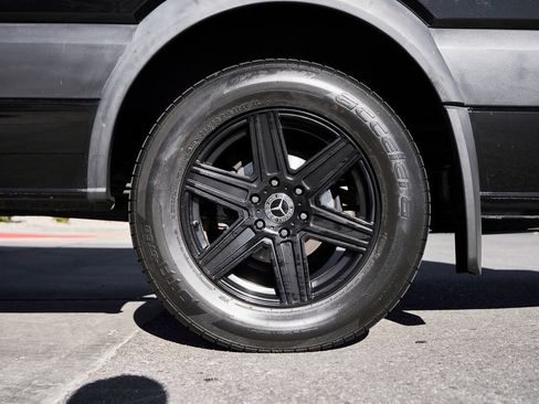 Used 2018 Mercedes-Benz Sprinter 2500 image 19