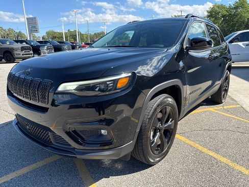Used 2023 Jeep Cherokee Altitude Lux w/ Lux Elite Package AWD/4WD image 14