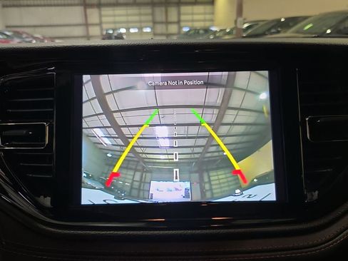 Used 2025 Dodge Durango GT AWD/4WD image 17