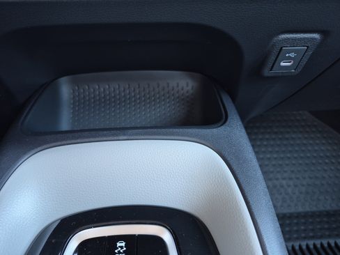 Used 2026 Toyota Corolla LE image 28