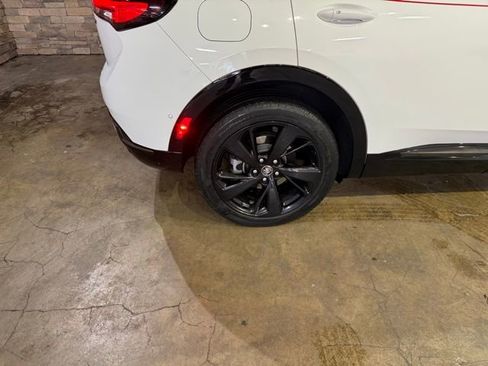 Used 2022 Buick Envision Essence w/ Technology Package II image 6