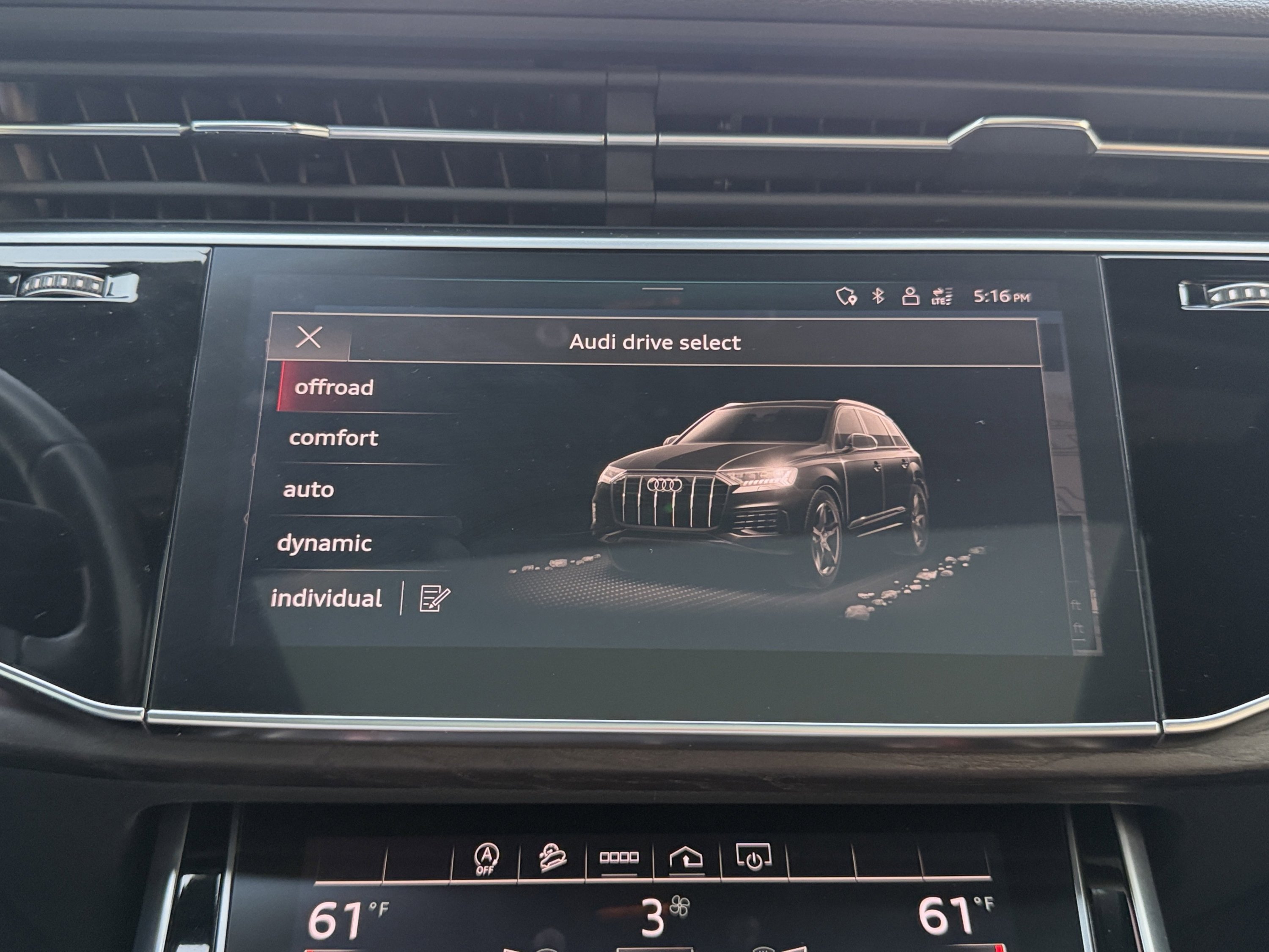 Used 2021 Audi Q7 2.0T Premium w/ Convenience Package AWD/4WD image 65