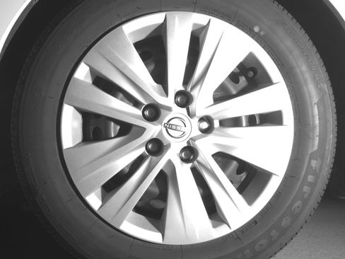 Used 2025 Nissan Sentra S image 12