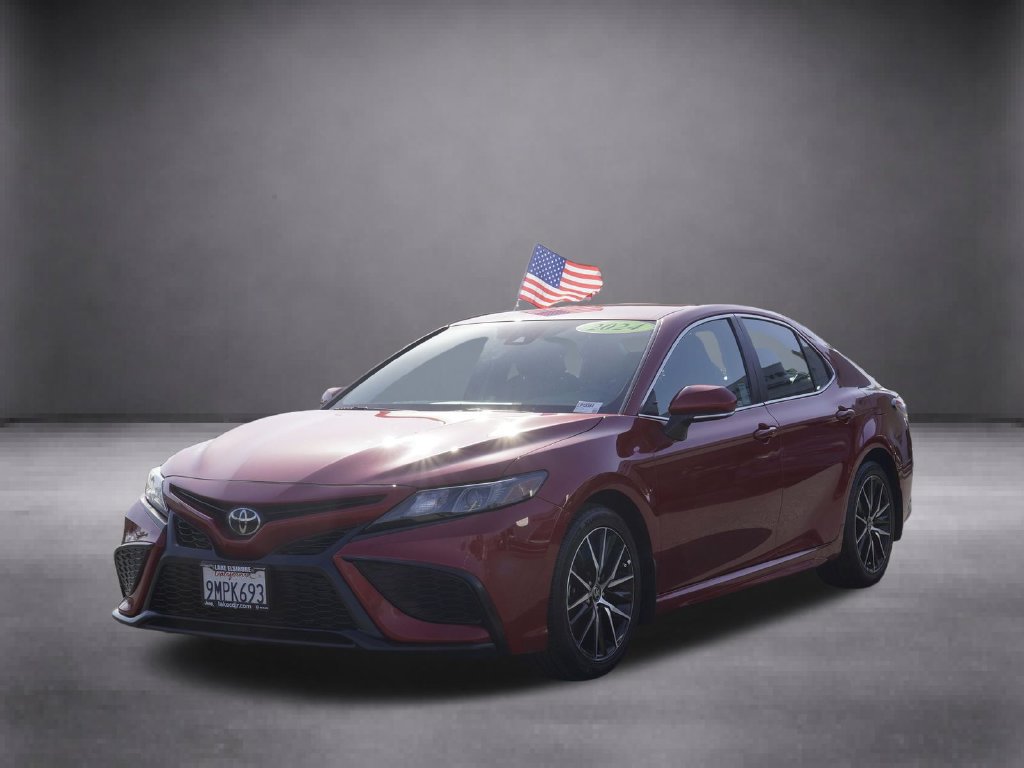 Used 2024 Toyota Camry SE FWD image 9