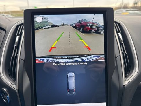 Certified 2024 Ford Edge SEL image 7