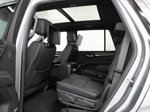 Used 2024 GMC Yukon Denali w/ Denali Reserve Package AWD/4WD image 21