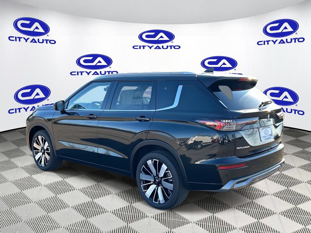 Used 2025 Mitsubishi Outlander SEL FWD image 5