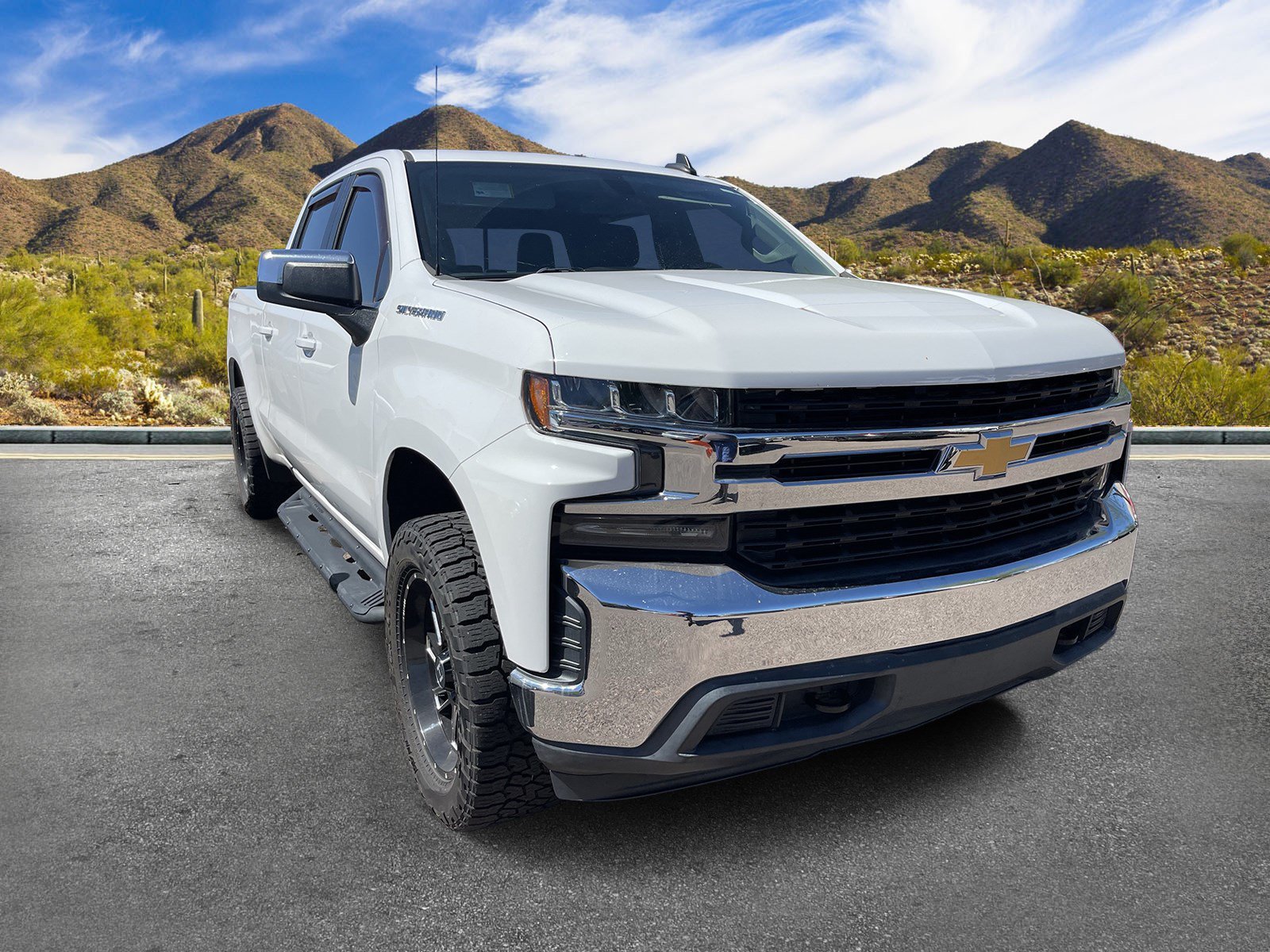 Used 2020 Chevrolet Silverado 1500 LT w/ All-Star Edition AWD/4WD image 3