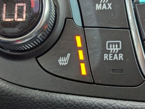 Used 2019 Chevrolet Equinox Premier image 26