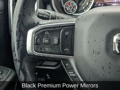 Used 2025 RAM 1500 Big Horn AWD/4WD image 33