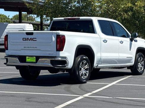 Used 2025 GMC Sierra 1500 SLT RWD image 10