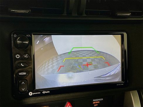 Certified 2017 Toyota 86 Base image 13