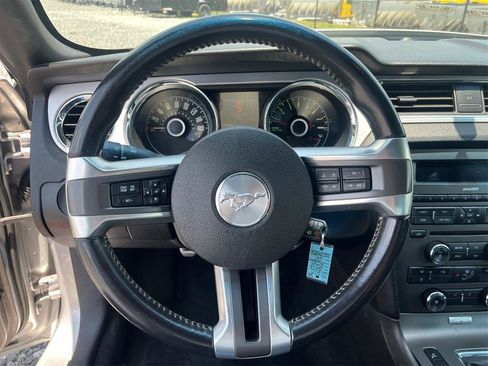 Used 2014 Ford Mustang GT Premium RWD image 17