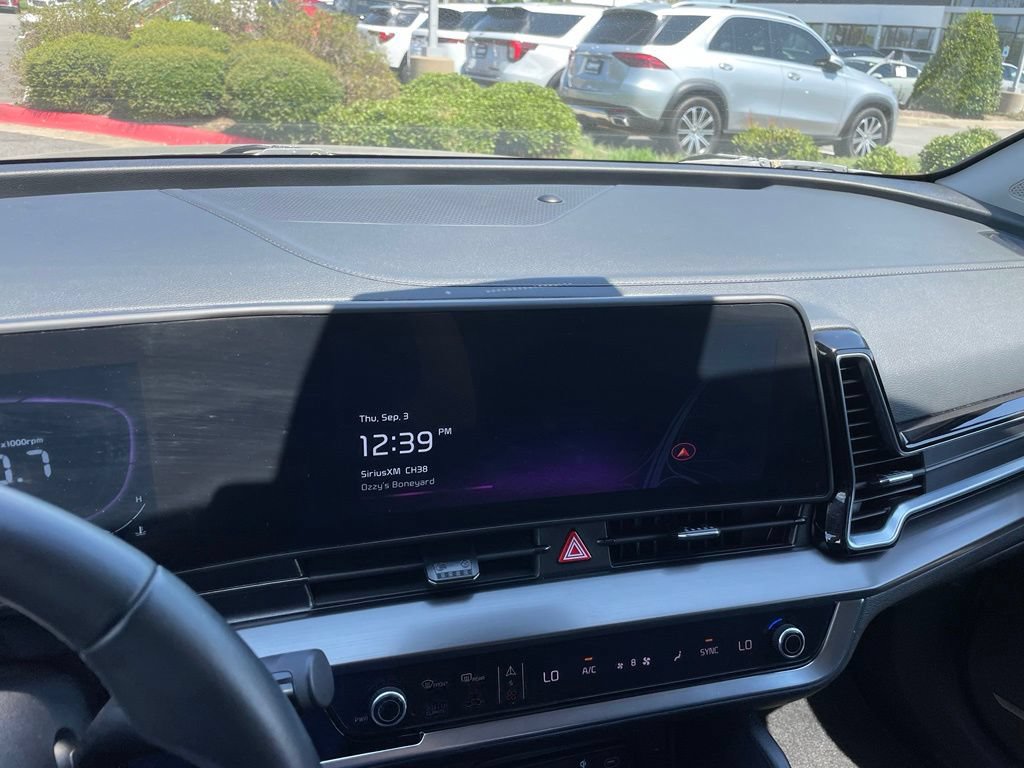 Certified 2025 Kia Sportage EX FWD image 16